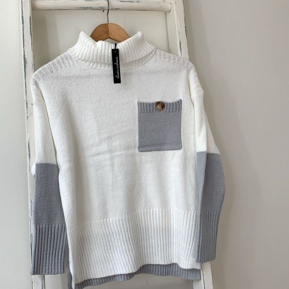 NWT - ALISON ANDREWS || Two Tone Asymmetrical Pocket Sweater - Picture 1 of 5